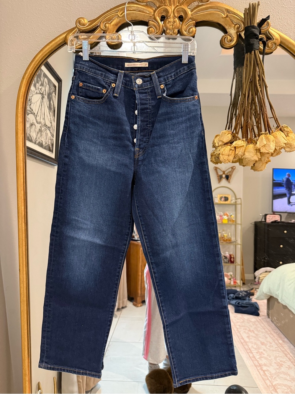 Levi's Ribcage Straight Ankle with Button Fly